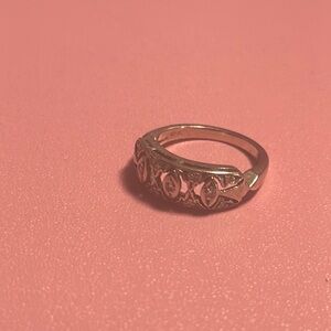 Elegant Silver Women's Ring